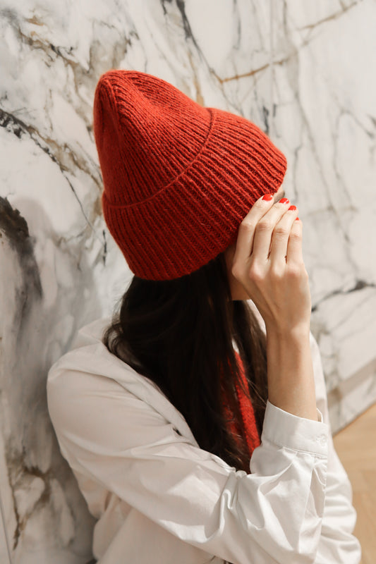 Knitting For Oliven langasta neulottu Tam Tam -pipo.
